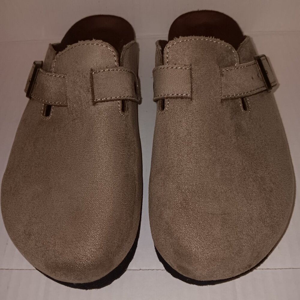 WHITE MOUNTAIN BARI CLOGS SIZE 6